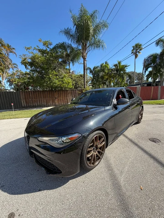 2020 Alfa Romeo Giulia - Image 2 of 9