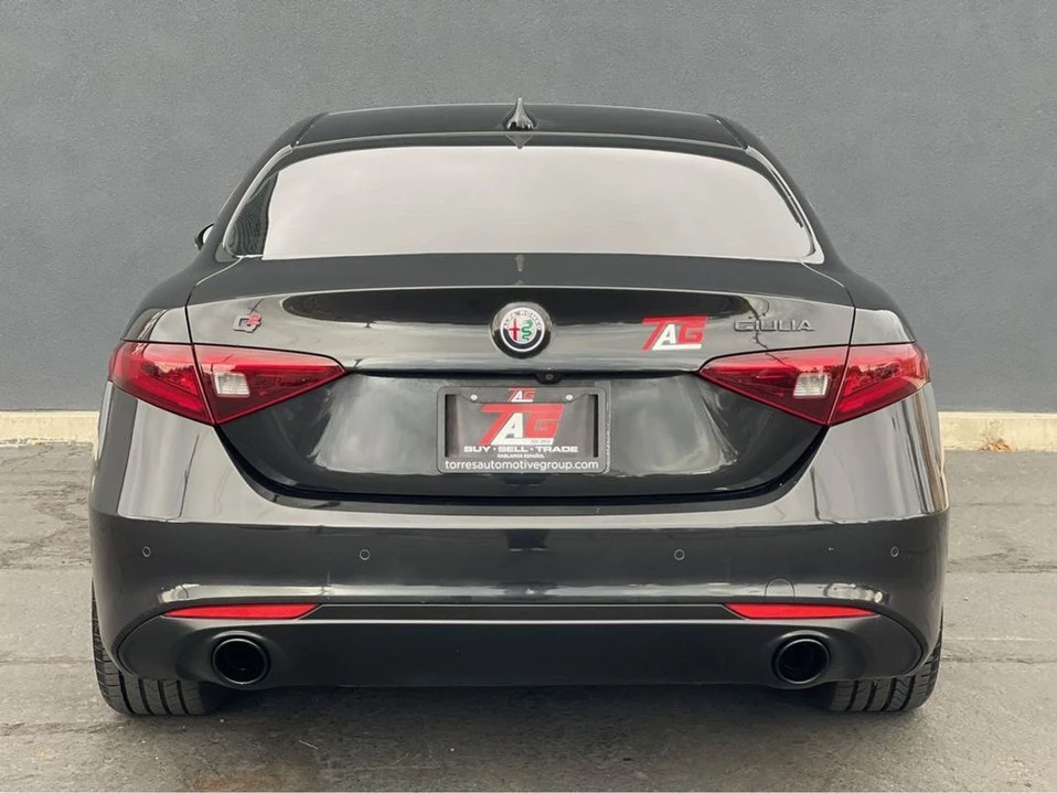2020 Alfa Romeo Giulia - Image 12 of 20
