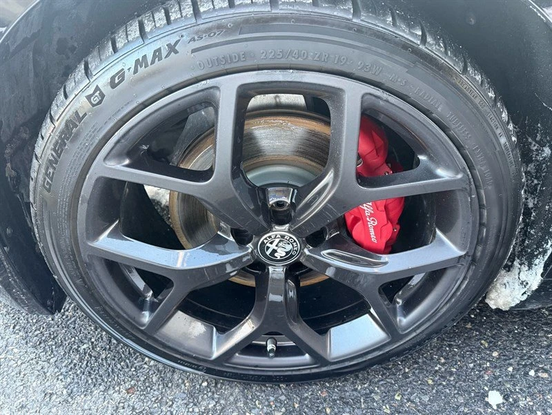 2020 Alfa Romeo Giulia - Image 20 of 20