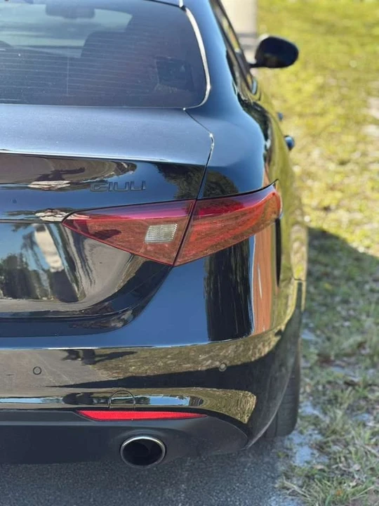 2020 Alfa Romeo Giulia - Image 5 of 16