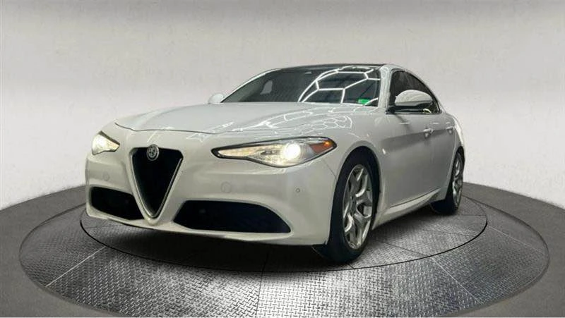 2020 Alfa Romeo Giulia - Image 2 of 15