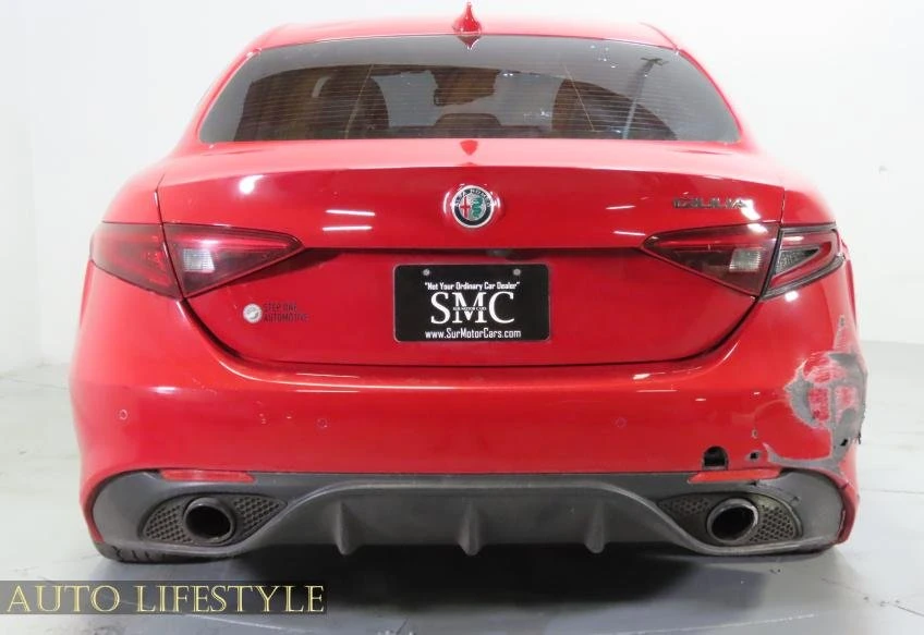 2020 Alfa Romeo Giulia - Image 12 of 20