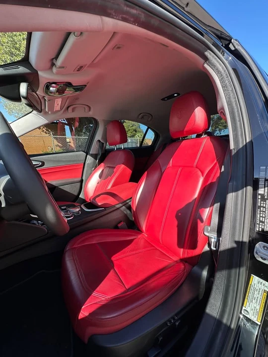2020 Alfa Romeo Giulia - Image 13 of 16