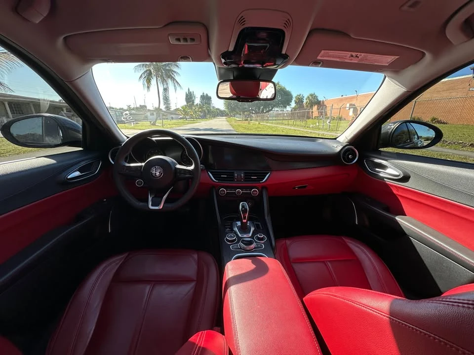 2020 Alfa Romeo Giulia - Image 11 of 16