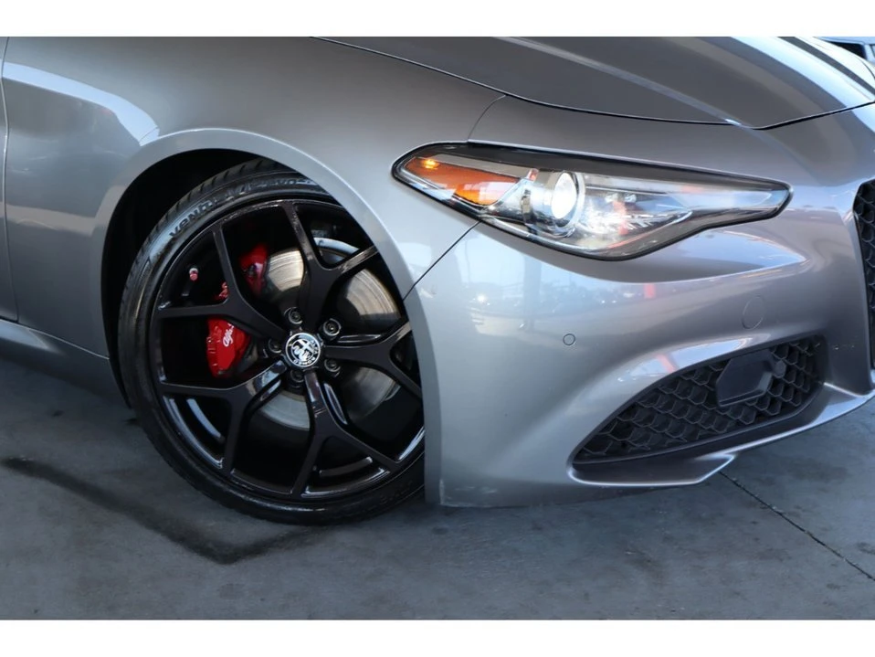 2020 Alfa Romeo Giulia - Image 4 of 20