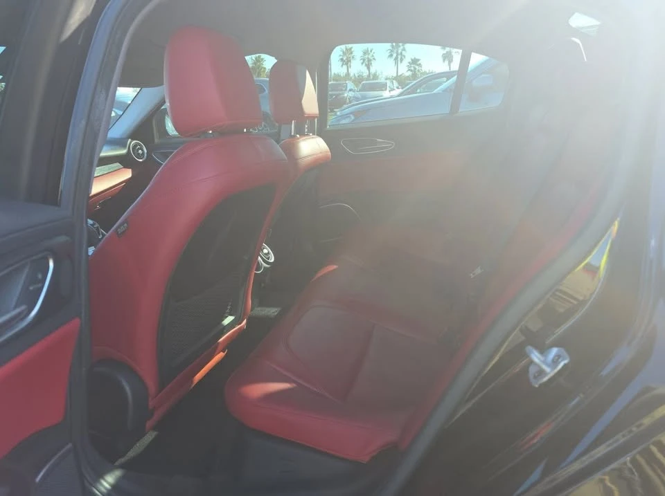 2020 Alfa Romeo Giulia - Image 5 of 5