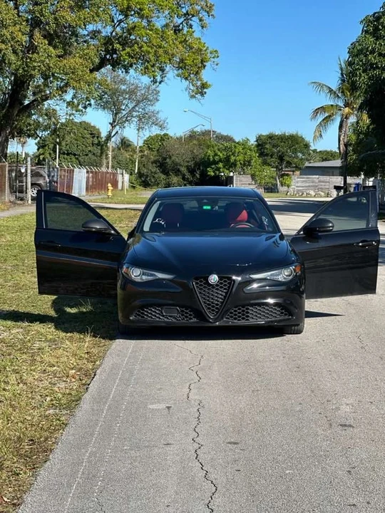 2020 Alfa Romeo Giulia - Image 3 of 16