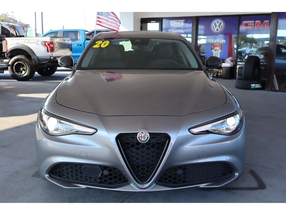 2020 Alfa Romeo Giulia - Image 13 of 20