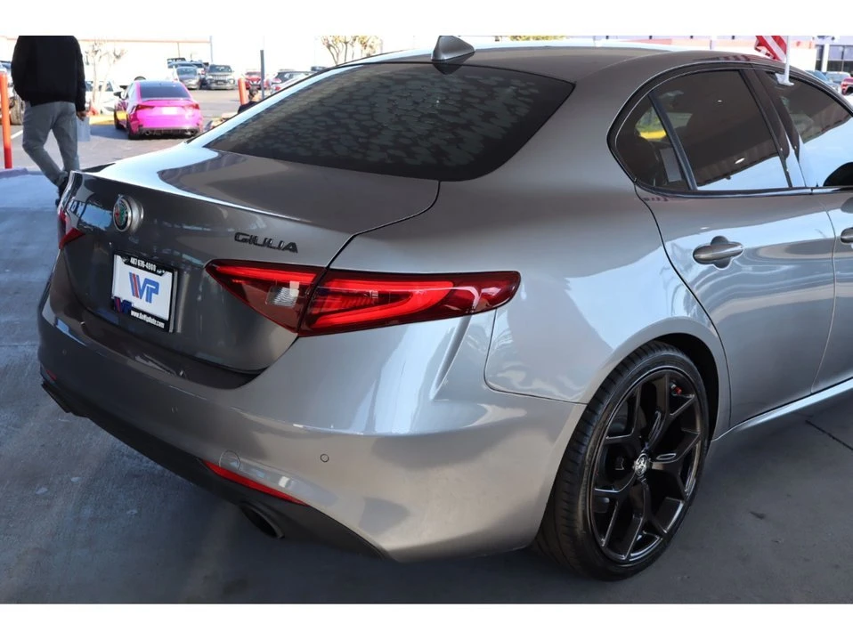 2020 Alfa Romeo Giulia - Image 7 of 20