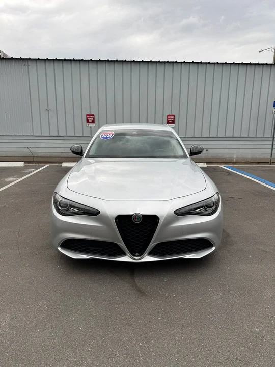 2020 Alfa Romeo Giulia - Image 5 of 16