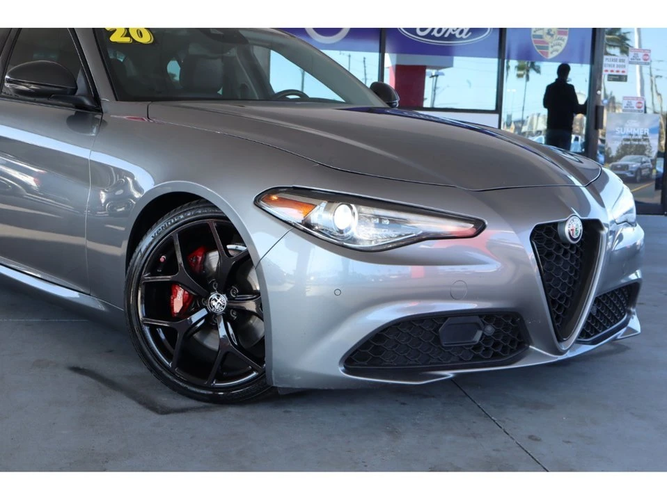 2020 Alfa Romeo Giulia - Image 2 of 20