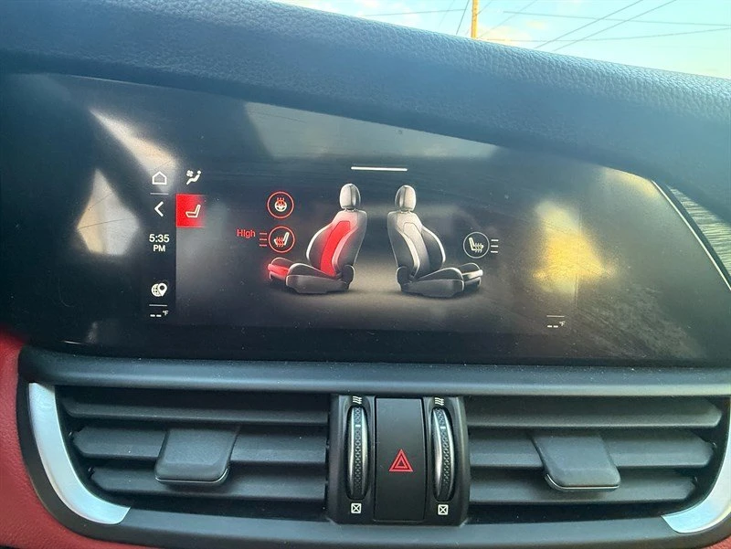 2020 Alfa Romeo Giulia - Image 13 of 20