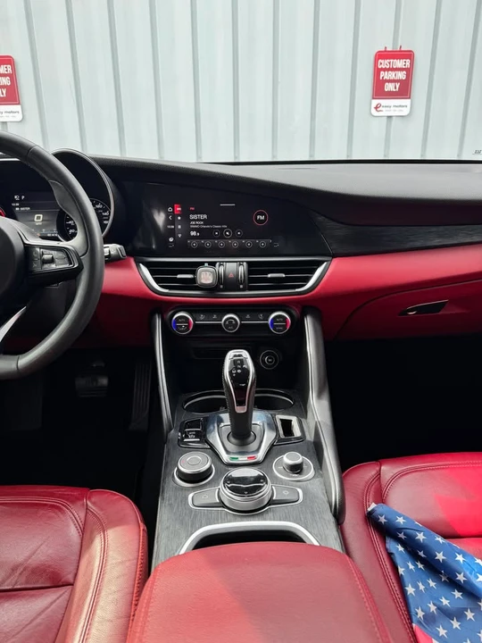 2020 Alfa Romeo Giulia - Image 12 of 16