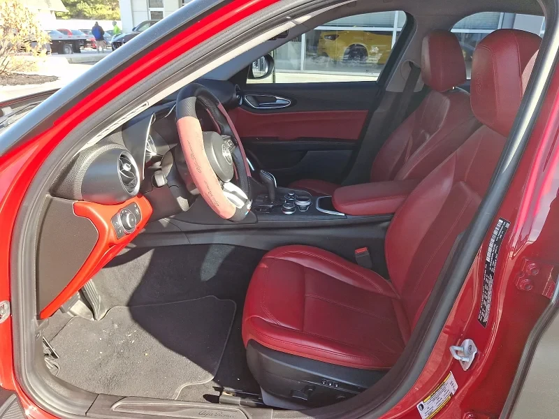 2020 Alfa Romeo Giulia - Image 8 of 12