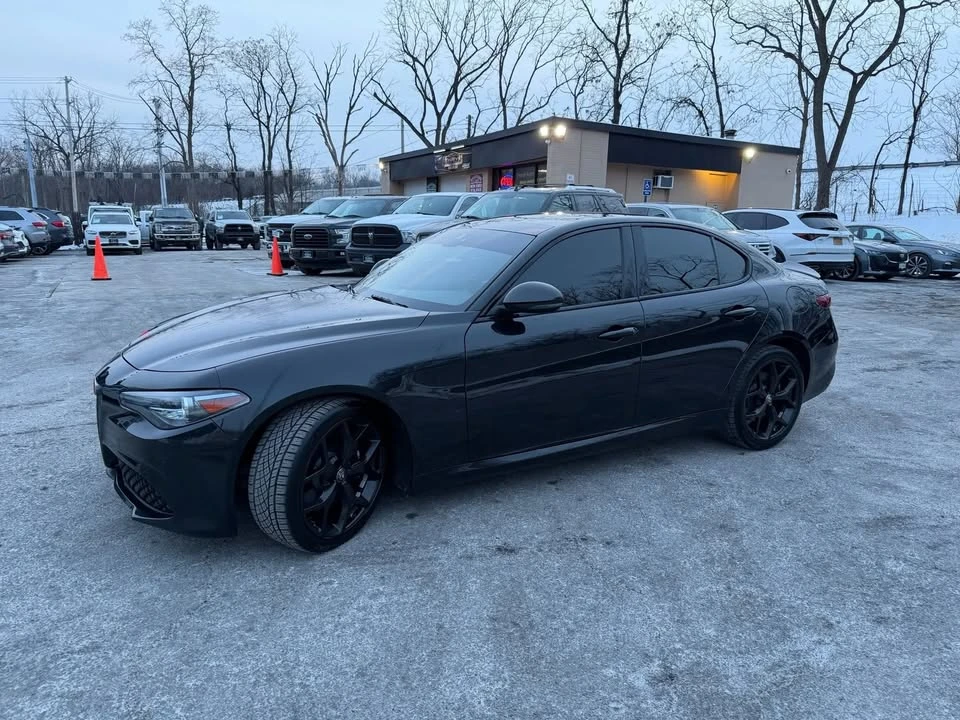 2020 Alfa Romeo Giulia - Image 3 of 17