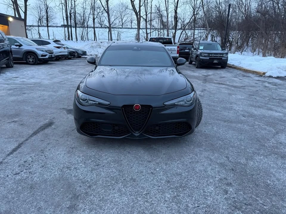 2020 Alfa Romeo Giulia - Image 2 of 17