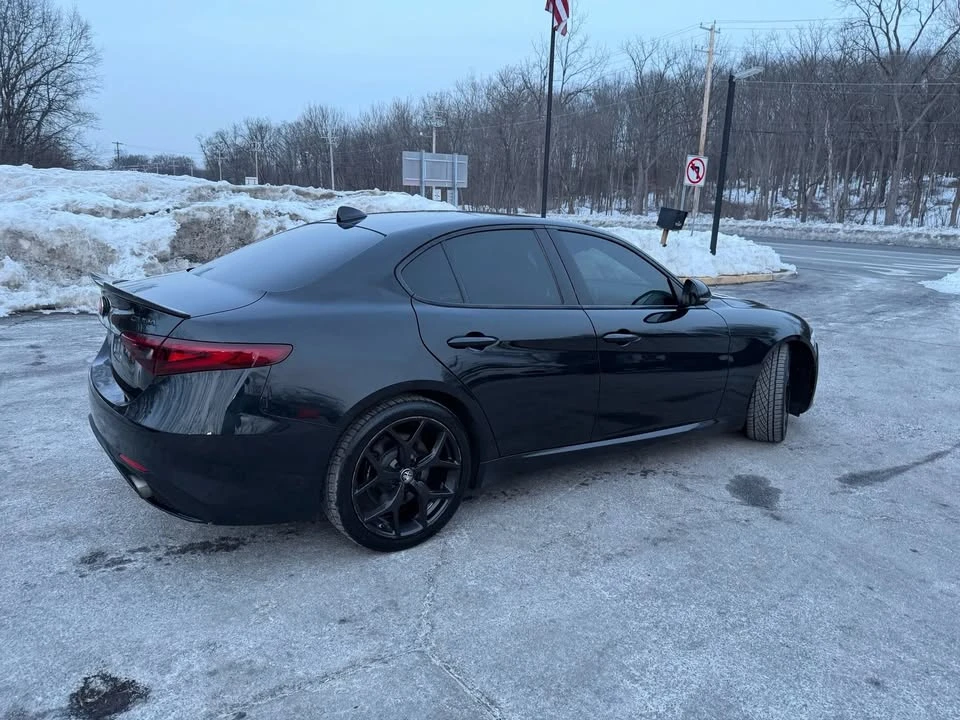 2020 Alfa Romeo Giulia - Image 6 of 16