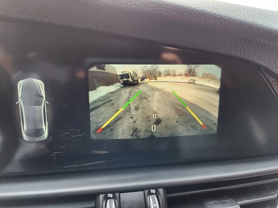 2020 Alfa Romeo Giulia - Image 14 of 16