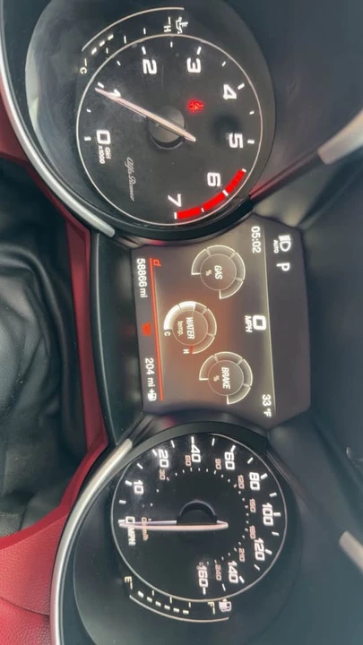 2020 Alfa Romeo Giulia - Image 5 of 16