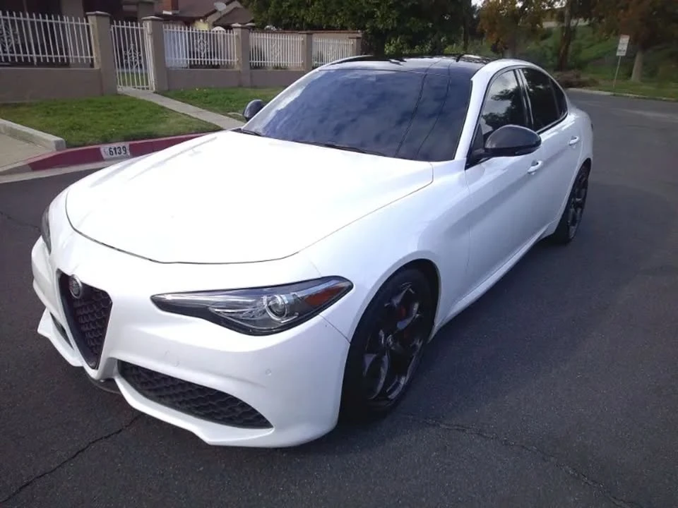 2020 Alfa Romeo Giulia - Image 8 of 17