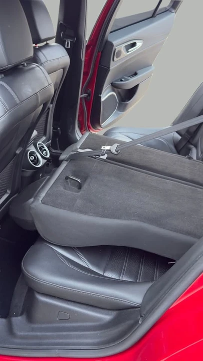 2020 Alfa Romeo Giulia - Image 15 of 20