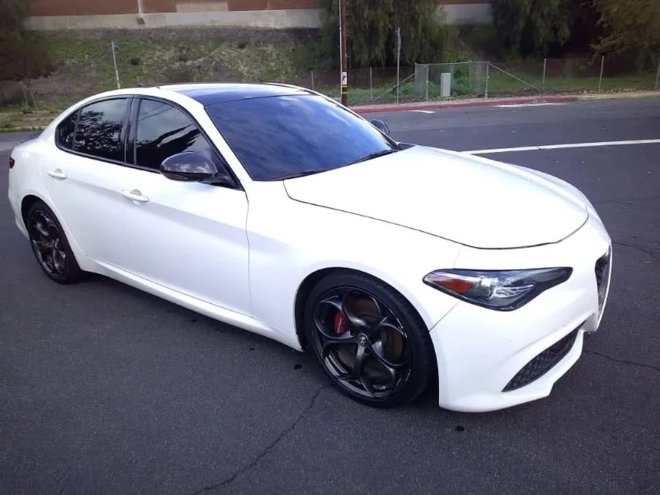 2020 Alfa Romeo Giulia - Image 2 of 17