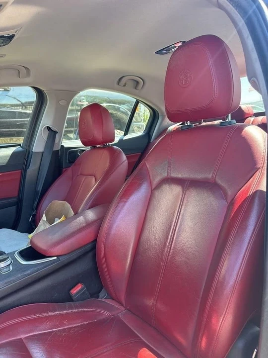 2020 Alfa Romeo Giulia - Image 4 of 5