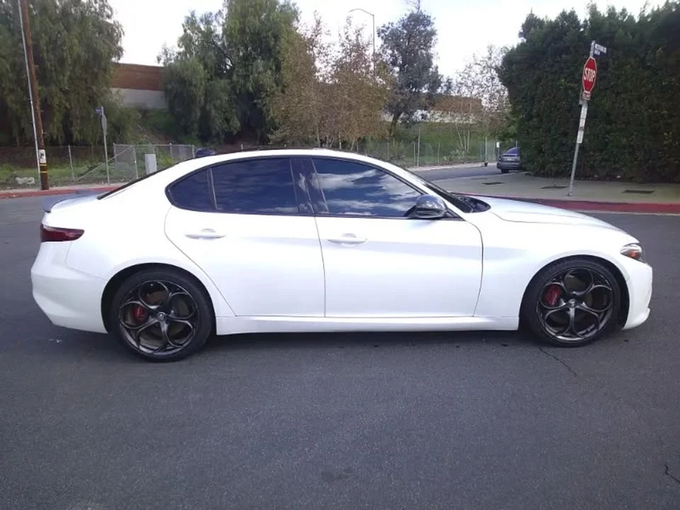 2020 Alfa Romeo Giulia - Image 3 of 17