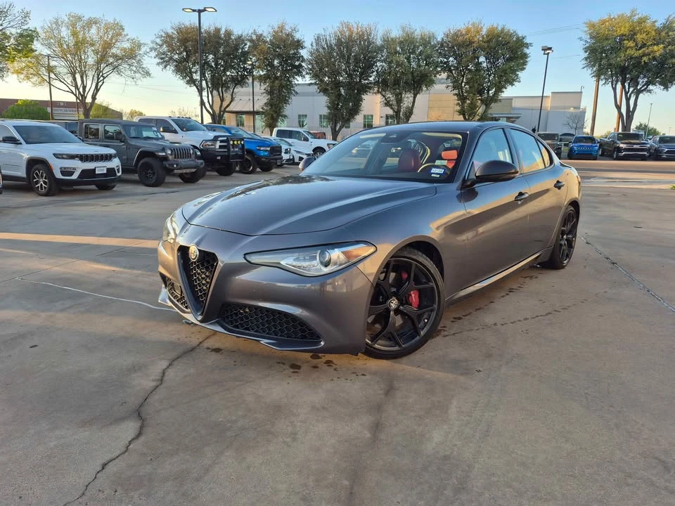 2020 Alfa Romeo Giulia - Image 2 of 13