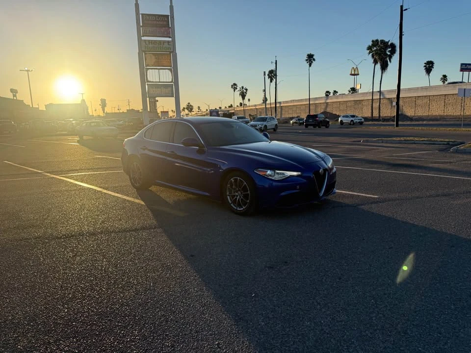 2020 Alfa Romeo Giulia - Image 2 of 4