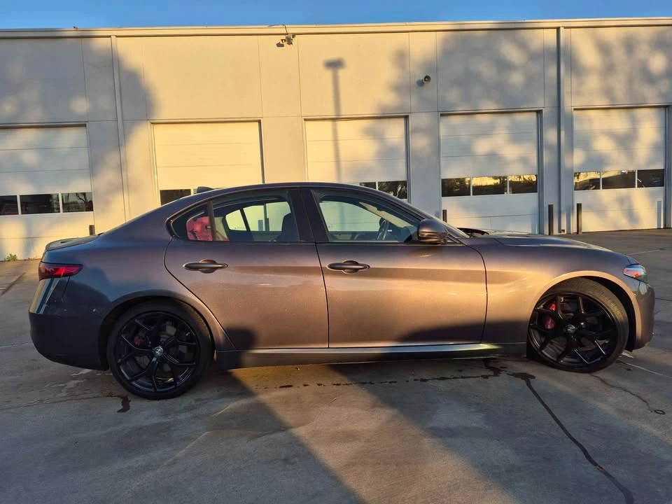2020 Alfa Romeo Giulia - Image 4 of 13