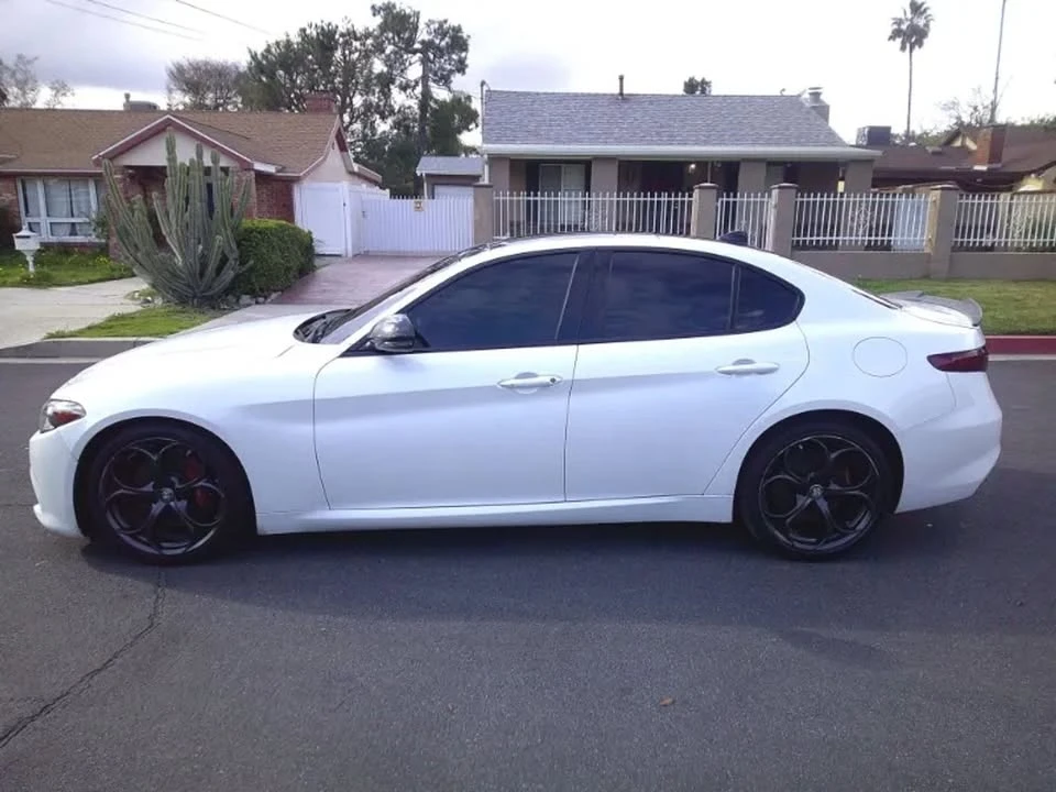 2020 Alfa Romeo Giulia - Image 4 of 17