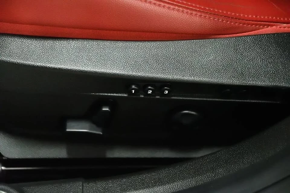 2020 Alfa Romeo Giulia - Image 12 of 20