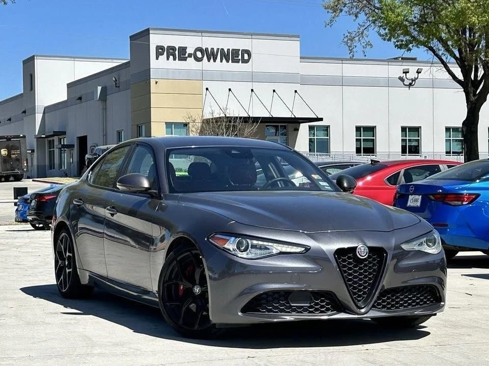2020 Alfa Romeo Giulia - Image 2 of 6
