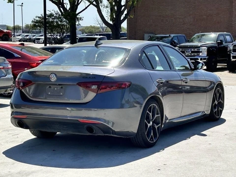 2020 Alfa Romeo Giulia - Image 4 of 6