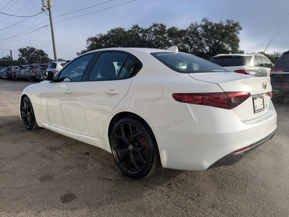 2020 Alfa Romeo Giulia - Image 2 of 20