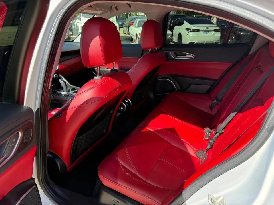 2020 Alfa Romeo Giulia - Image 20 of 20