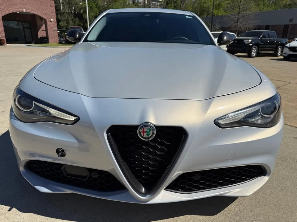 2020 Alfa Romeo Giulia - Image 8 of 20