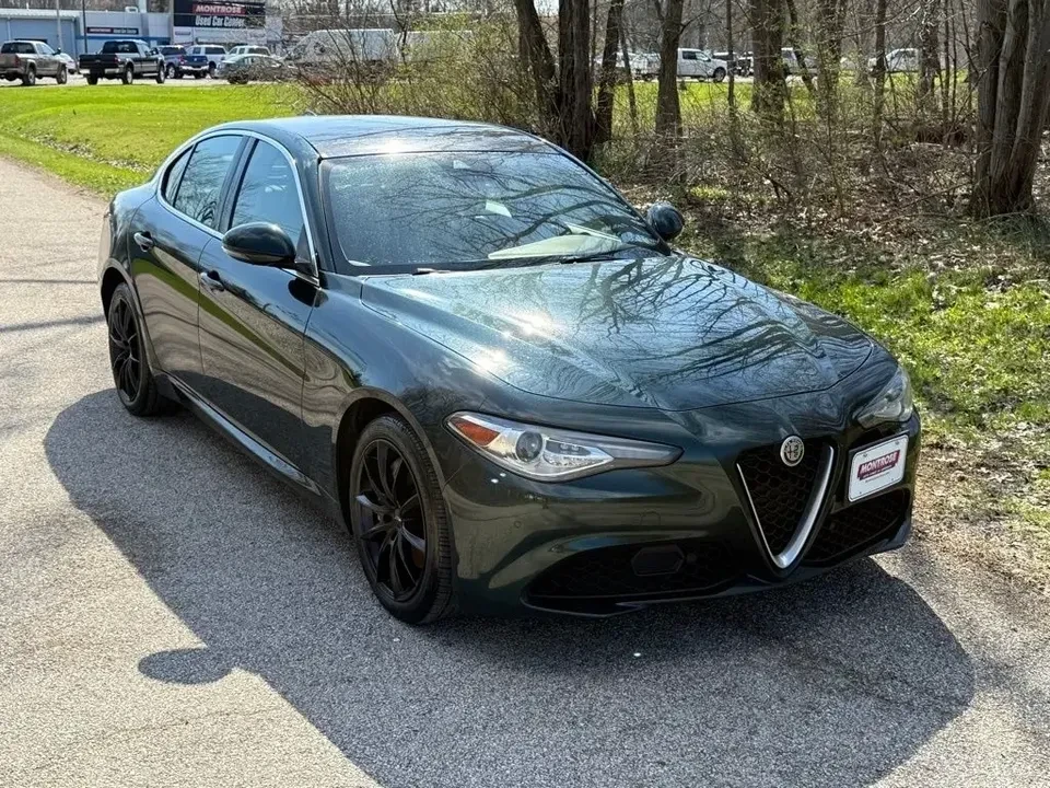 2020 Alfa Romeo Giulia - Image 9 of 19