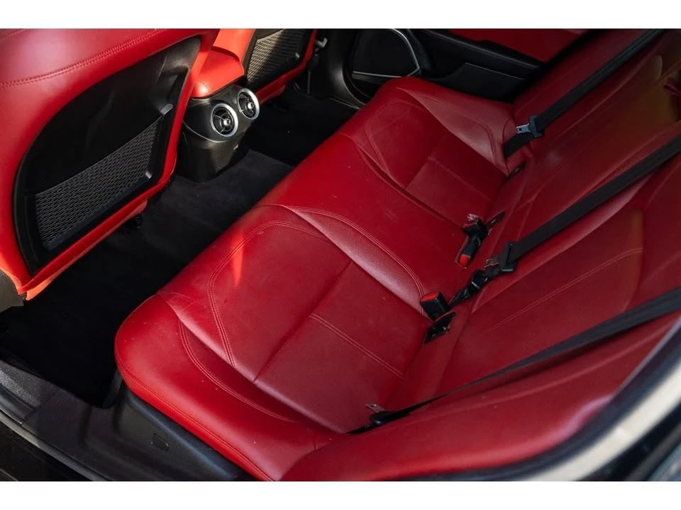2020 Alfa Romeo Giulia - Image 14 of 19