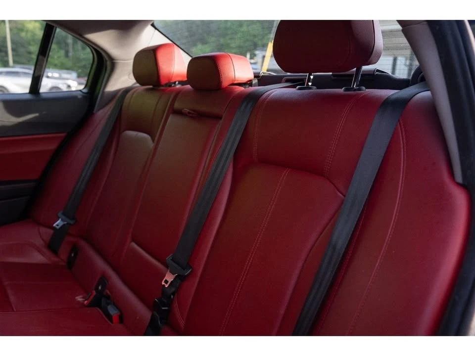 2020 Alfa Romeo Giulia - Image 13 of 19