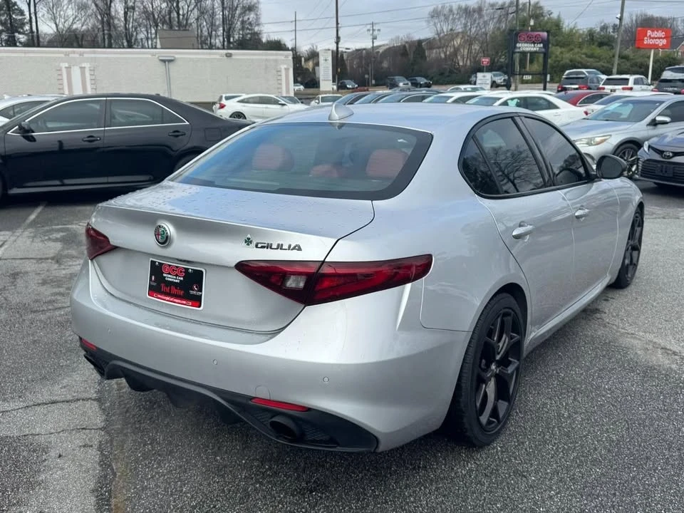 2020 Alfa Romeo Giulia - Image 7 of 20