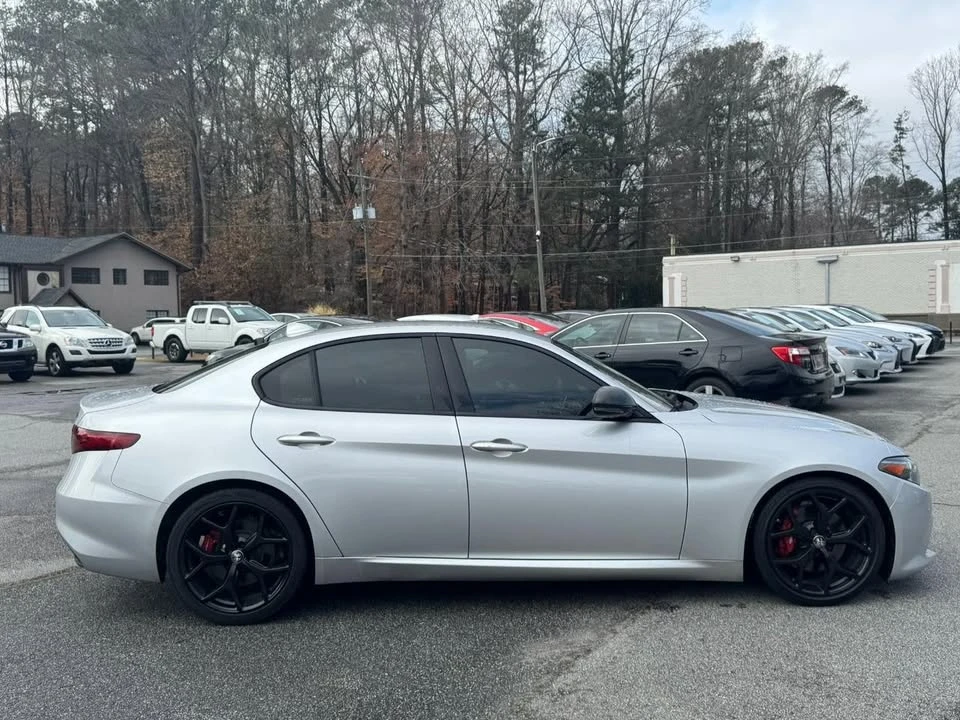 2020 Alfa Romeo Giulia - Image 8 of 20