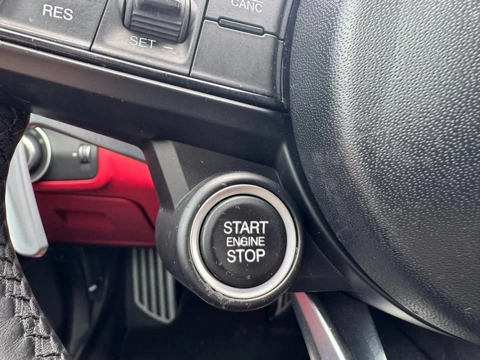 2020 Alfa Romeo Giulia - Image 11 of 20
