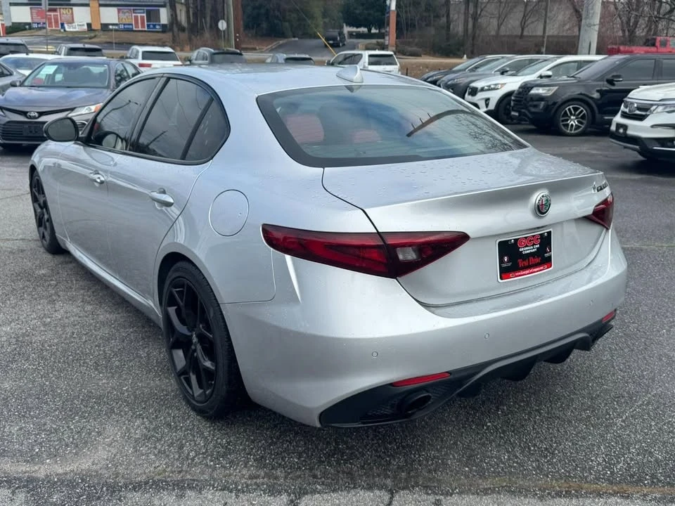 2020 Alfa Romeo Giulia - Image 5 of 20