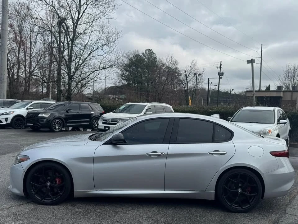 2020 Alfa Romeo Giulia - Image 4 of 20