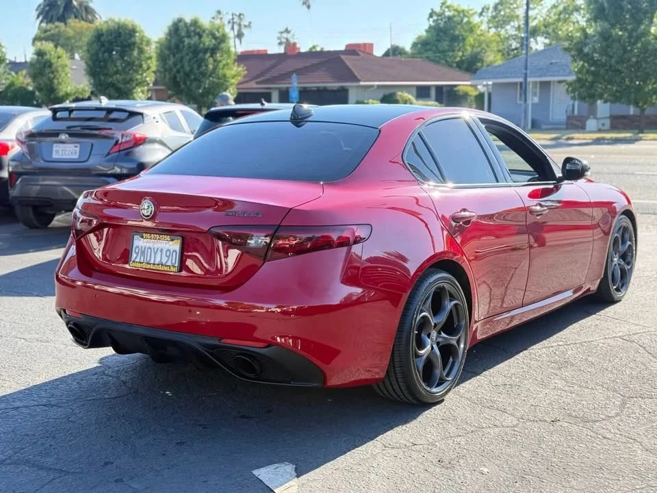 2020 Alfa Romeo Giulia - Image 7 of 18