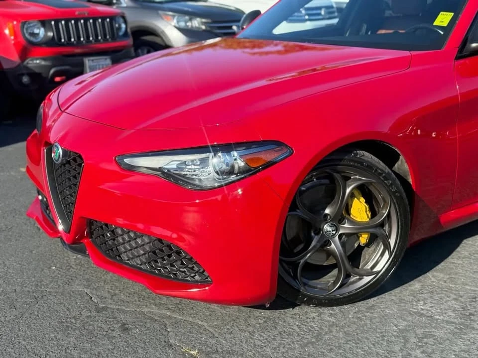 2020 Alfa Romeo Giulia - Image 3 of 18