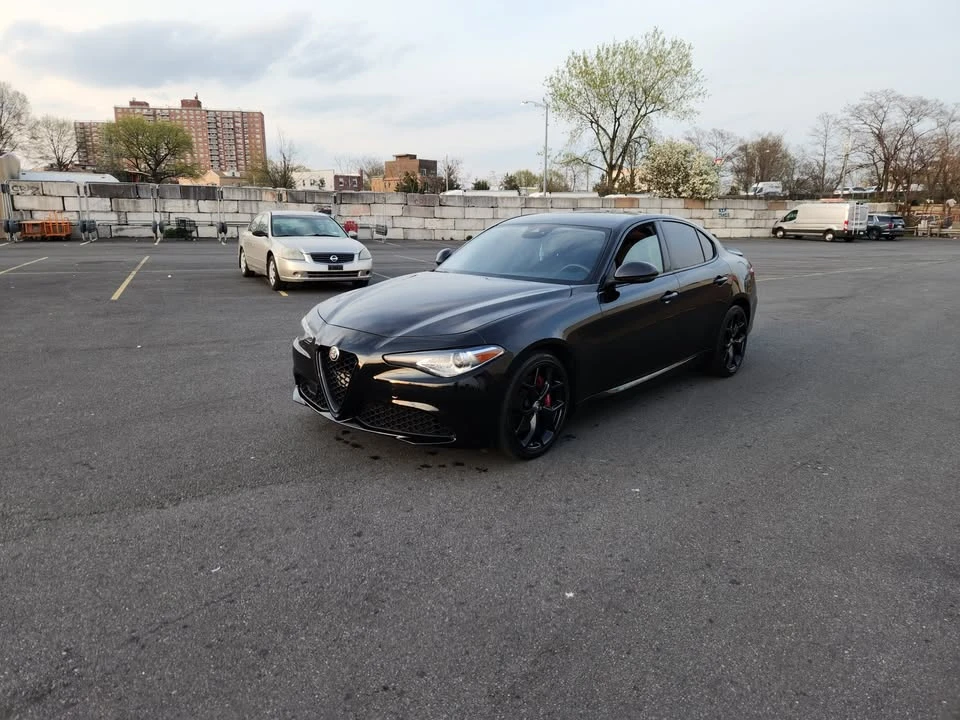2020 Alfa Romeo Giulia - Image 2 of 17