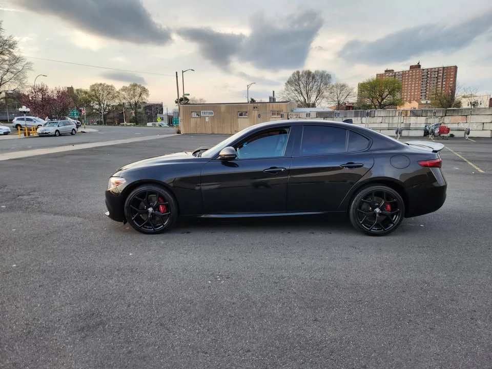 2020 Alfa Romeo Giulia - Image 3 of 17